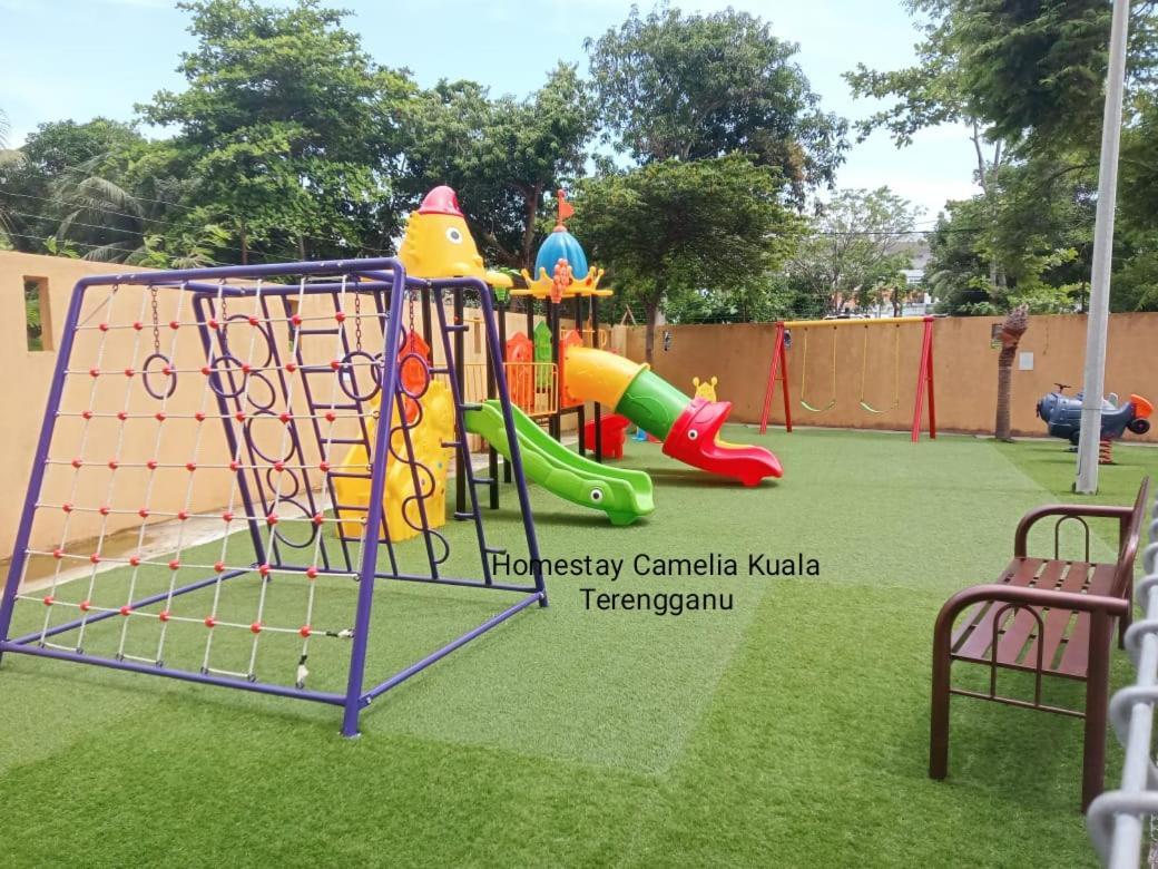 Homestay Kuala Terengganu Rose House Pantai Batu Buruk מראה חיצוני תמונה
